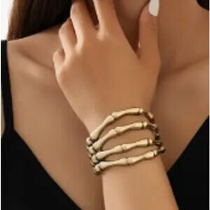NEW - Skeleton Hand Claw Bracelet, Halloween Jewelry, Skull Jewelry